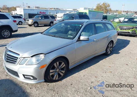 2011 Mercedes-Benz E 350 4Matic z USA, uszkodzony, nr VIN WDDHH8HBXBA497321